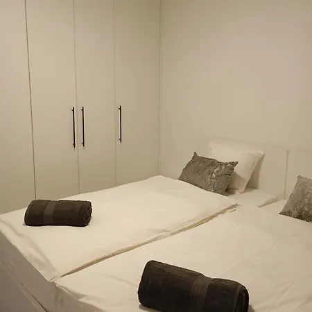 Duba Apartman Zára